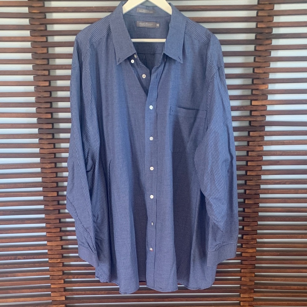 Cremieux Men's Blue Patterned Button-Up Shirt